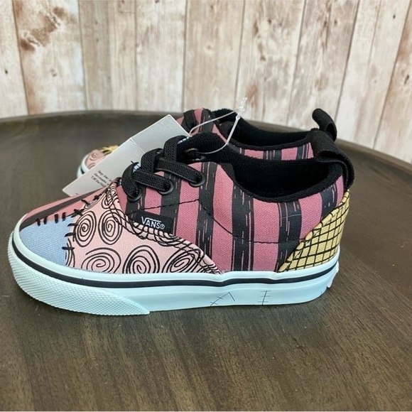 Vans Era Elastic Lace Nightmare Before Christmas Sally Sneaker Size 5 Toddler - Picture 4 of 12